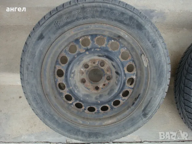 Зимни гуми с джанти 185/65/15, снимка 2 - Гуми и джанти - 49604466