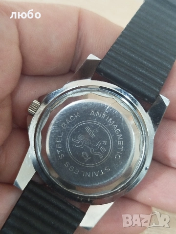 ЧАСОВНИК DIVER 70-те Години Оригинален Винтиж Работи Точно Перфектен , снимка 5 - Мъжки - 52389645