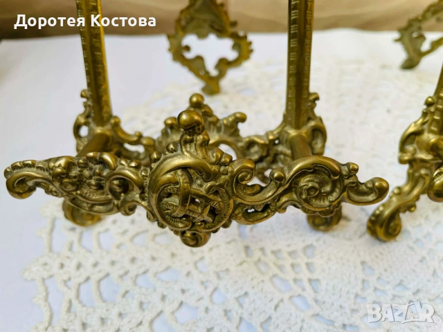 Красива месингова поставка от Англия за чиния, рамка, снимка 4 - Антикварни и старинни предмети - 53301044