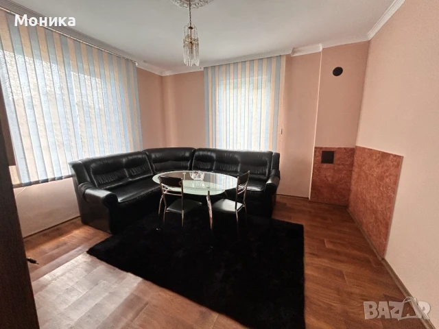 Къща с двор в Димитровград, снимка 2 - Къщи - 50858547