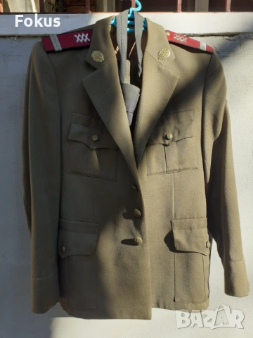 Стара военна униформа куртка панталон вратовръзка