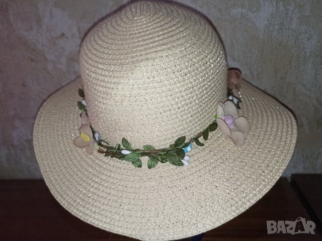 Плажна шапка с периферия/ капела с цветчета, снимка 6 - Шапки - 37435481