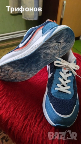 Оригинални маратонка Найк 44 номер, снимка 3 - Кецове - 52055807