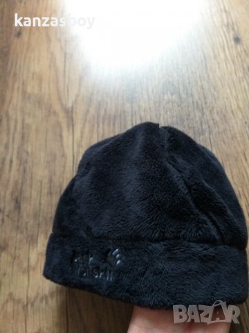jack wolfskin - страхотна юношеска шапка КАТО НОВА, снимка 5 - Шапки - 39329702