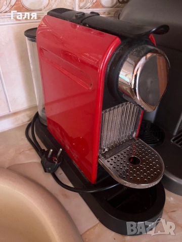 Кафемашина с капсули, снимка 3 - Кафемашини - 51479708