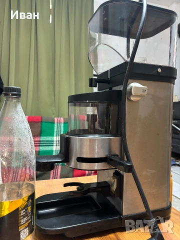 Професионална кафемелачка Фиамма, снимка 4 - Кафе машини - 53315233