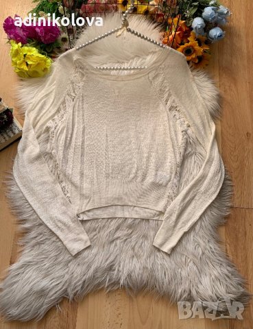 Тънък бял пуловер с дантела, снимка 1 - Блузи с дълъг ръкав и пуловери - 43034124
