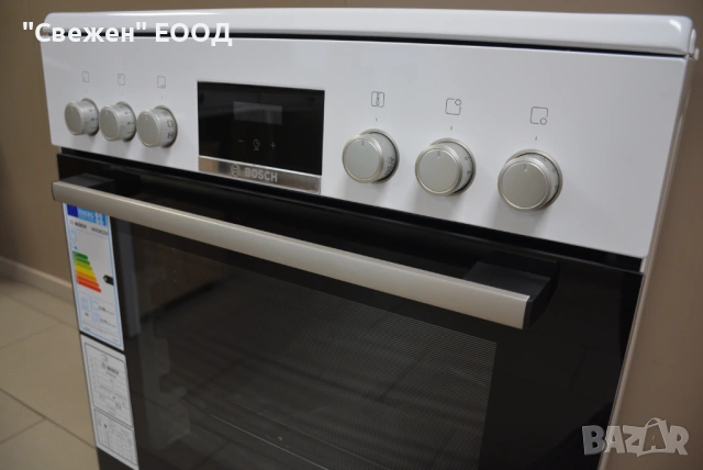 Готварска печка BOSCH HKR39C220 3D горещ въздух стъклокерамичен плот, снимка 5 - Печки, фурни - 53332690