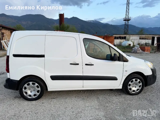 Peugeot Partner 1.6* 2016* EURO 6* НАВИГАЦИЯ * 132 300, снимка 6 - Автомобили и джипове - 50064476