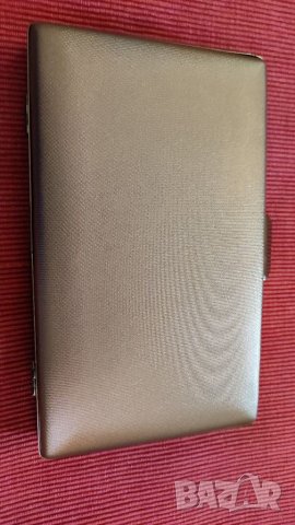 Вечерна твърда дамска чанта. 