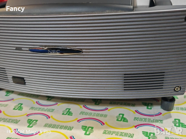 Проектор NEC WT610, снимка 4 - Плейъри, домашно кино, прожектори - 53477250