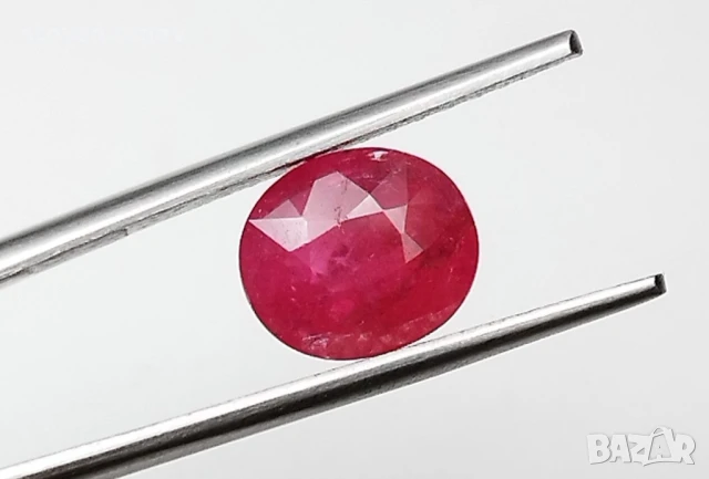 Очарователен ненагряван рубин в прелестно червен цвят 1.36кт.! Сертифициран! Нов!, снимка 5 - Други - 50761716