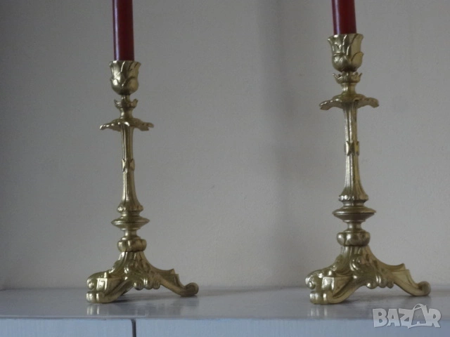 Комплект от 2 бр. бронзови свещника, снимка 5 - Антикварни и старинни предмети - 53079677