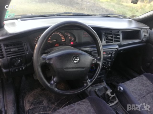 На части Опел вектра, дизел 1996 година, 1.7 TD. , снимка 10 - Автомобили и джипове - 38280166