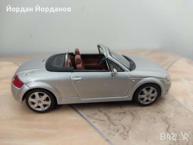 1:43 Ауди ТТ, Миничампс , снимка 3 - Колекции - 43078518