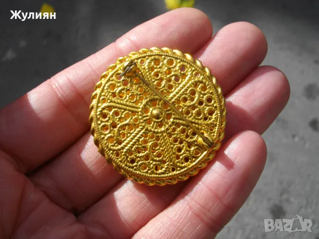 СТАРА ПОЗЛАТЕНА БРОШКА, снимка 7 - Антикварни и старинни предмети - 47620807