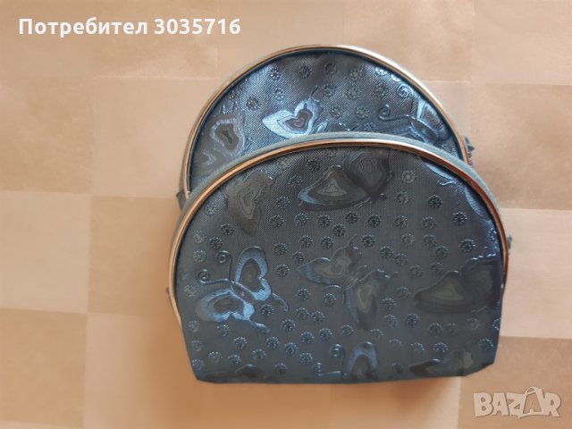 Стари калъфи-несесери Соц:Кожа за ЕЛКА,коприна, комплект, снимка 3 - Антикварни и старинни предмети - 32449576