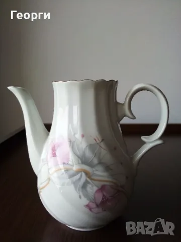 Порцеланов чайник без капак, снимка 1