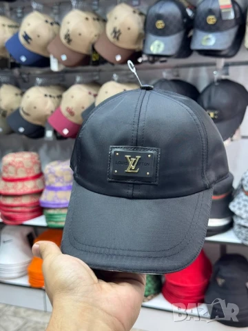 шапки с козирка prada fendi christian dior burberry , снимка 5 - Шапки - 51352804