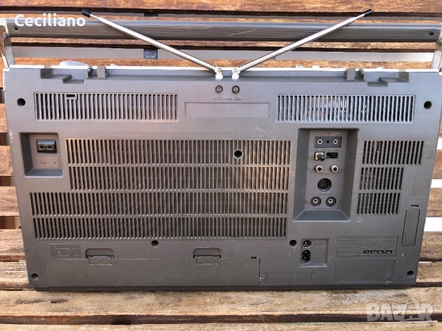 Радиокасетофон Hitachi TRK-8190 – Топ!, снимка 3 - Радиокасетофони, транзистори - 52774196