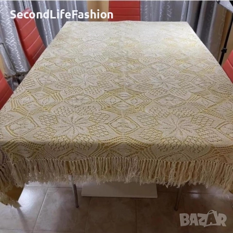 Ръчно плетена покривка с подплата от 80те години ретро винтидж 