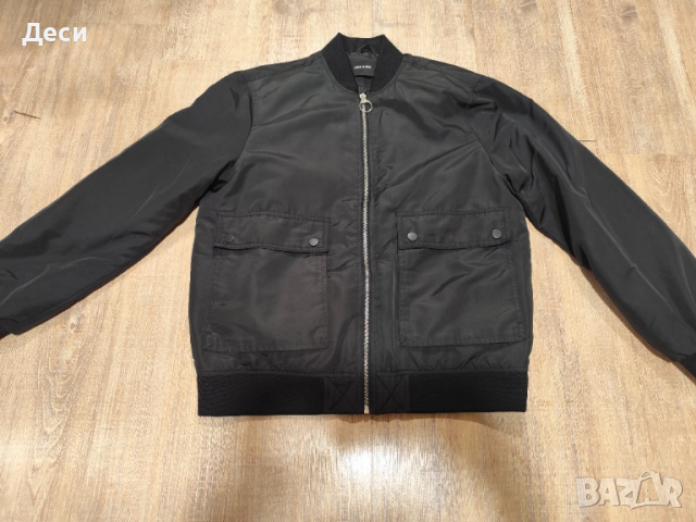 есенно яке с големи джобове 