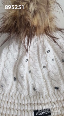 Бяла шапка с камъчета Еistror, снимка 4 - Шапки - 43516102