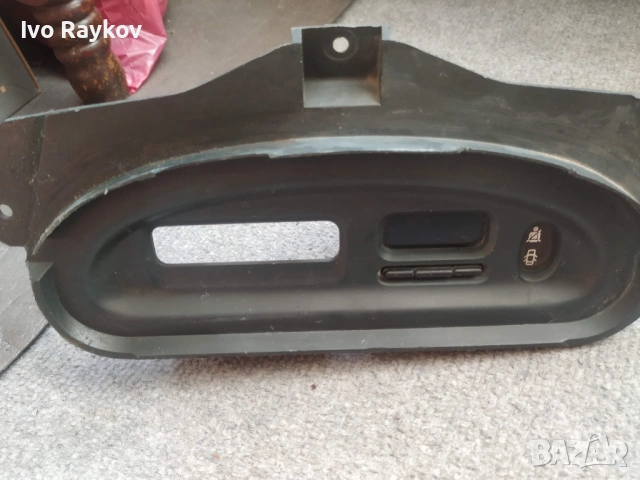 дисплей за радиото за  RENAULT Megane I , 7700841006 , снимка 6 - Части - 53142502