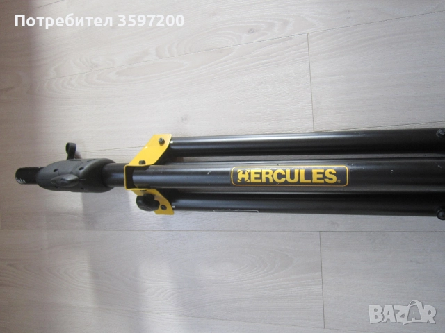 Стойка HERCULES за тонколона