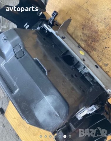 Mercedes w211 жабка, снимка 6 - Части - 40359716