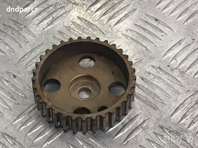 Зъбно колело VW Polo,1.6i,16V,1999г. 