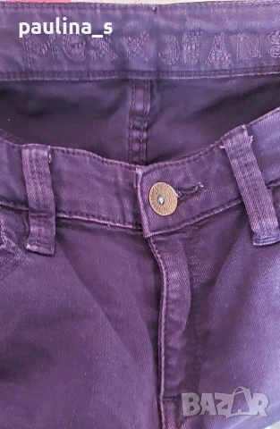 Три различни броя / Дамски маркови дънки "John F. Gee", "The barn" и "Mexx" jeans , снимка 17 - Дънки - 53071184