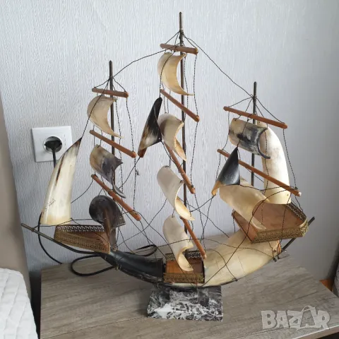 Голям кораб от рог с нощна лампа и латерна, снимка 6 - Колекции - 50266343