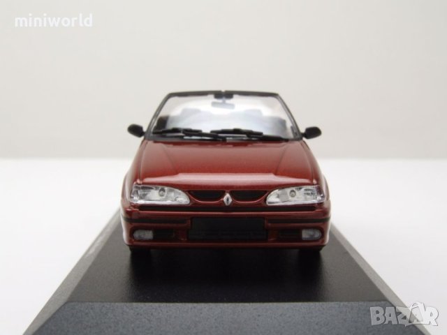 Renault 19 Cabrio 1992 - мащаб 1:43 на Maxichamps моделът е ново в PVC дисплей-кейс, снимка 5 - Колекции - 43035196