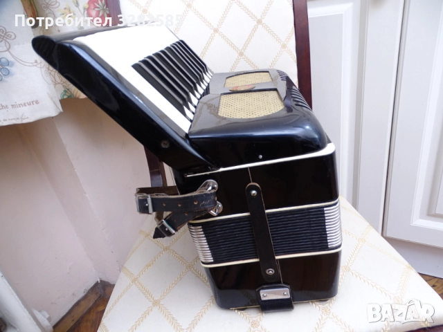 Акордеон Велтмайстер 12 баса, снимка 6 - Акордеони - 51778135