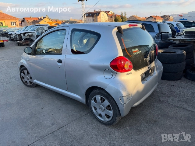 Toyota Aygo, снимка 4 - Автомобили и джипове - 52381820