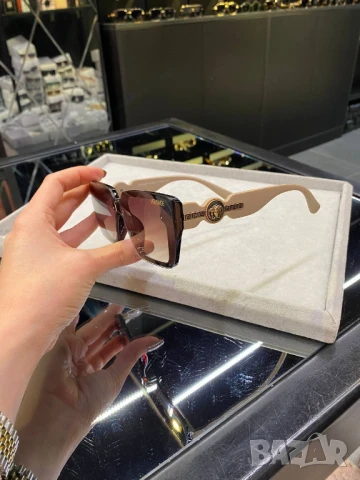 очила с черен обикновен калъф и ув защита versace, снимка 2 - Слънчеви и диоптрични очила - 51428567