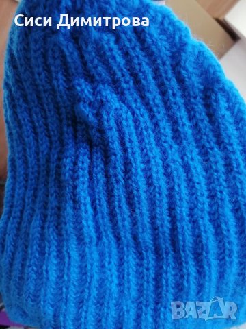Шапка и шал комплект, ръчно плетиво, снимка 7 - Шапки - 48753743