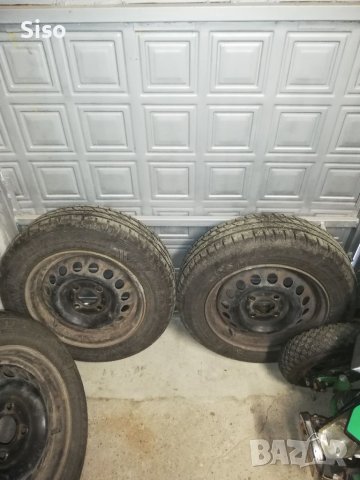 Летни гуми с метални джанти 155/70/13, снимка 3 - Аксесоари и консумативи - 40417934