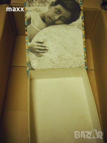 Стара кутия Уницеф , снимка 3 - Други ценни предмети - 28410605