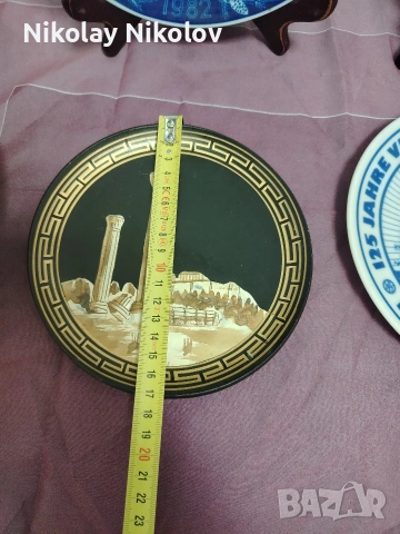 Порцеланови/Керамични чинии за стена , снимка 17 - Чинии - 53479932