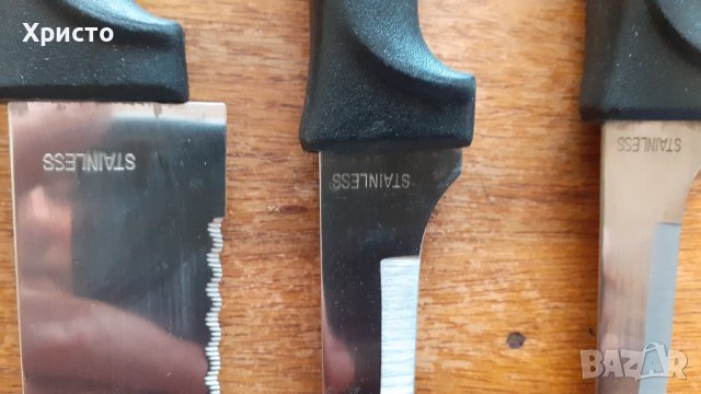 ножове комплект на дървена стойка от Германия, 5 броя +ножица, чисто нови, снимка 4 - Прибори за хранене, готвене и сервиране - 39132685