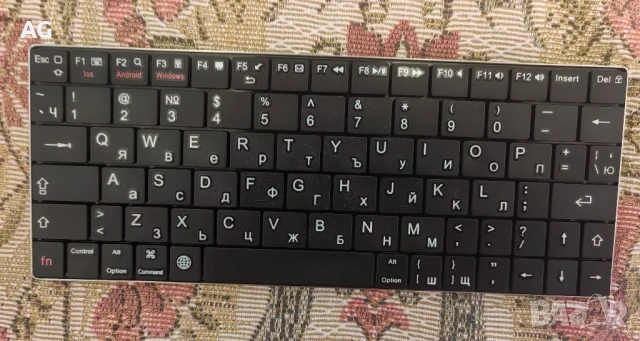 Продавам Bluetooth клавиатура