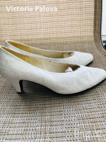 Красиви класически обувки ,естествена кожа, снимка 5 - Дамски елегантни обувки - 29067634