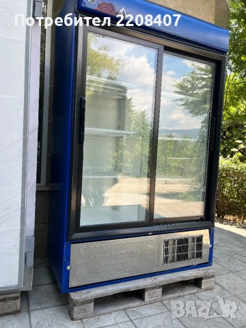 Хладилна витрина