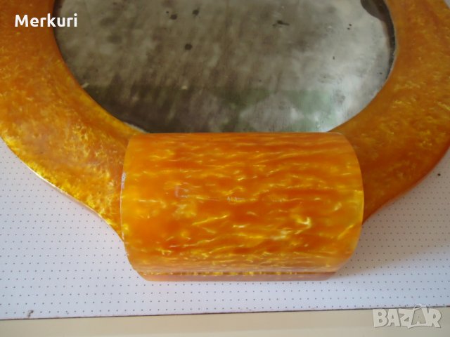 Старо огледало от каталин,изкуствен кехлибар, снимка 3 - Други стоки за дома - 33142071