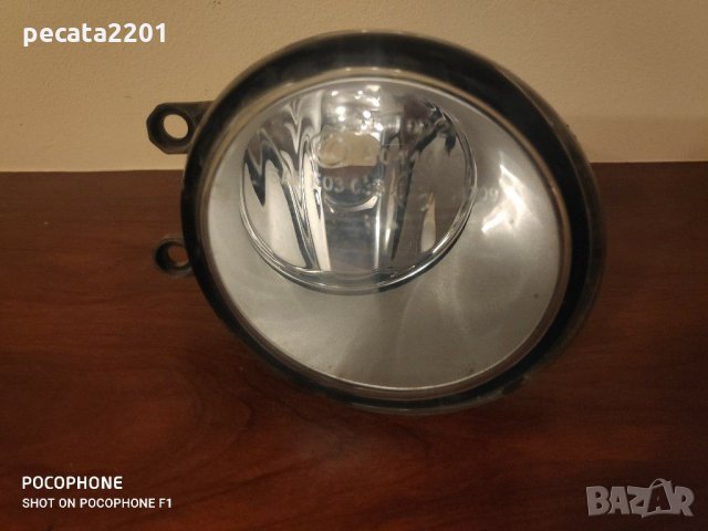 Продавам - десен халоген валео за Тойота, Пежо и Ситроен