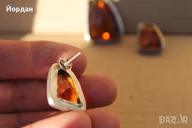 Дамски комплект висулка и обеци , снимка 2 - Бижутерийни комплекти - 47680367