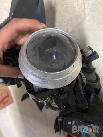 Части фар мерцедес w204 xenon facelift ксенон фейс 2012 фар лупа моторче за части, снимка 1