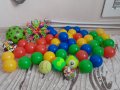 40 цветни малки топки